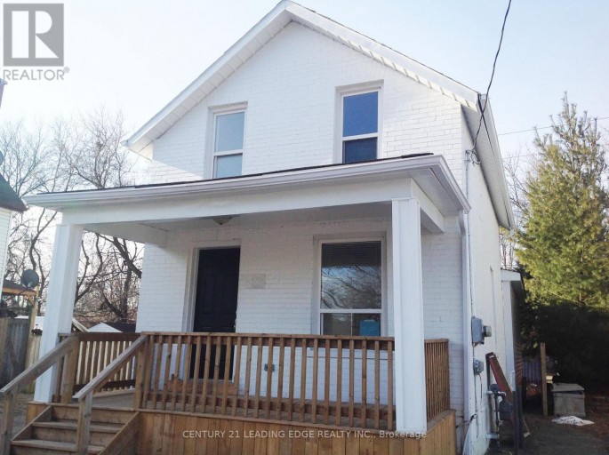 230 COURT STREET, Oshawa (Central), Ontario, L1H4W7