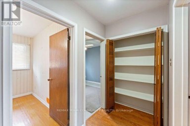 225 16TH AVENUE Richmond Hill (Langstaff) Ontario photo 14