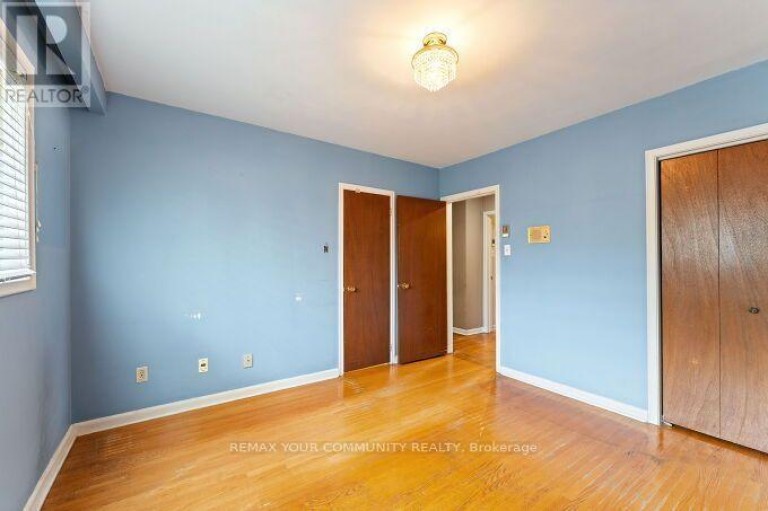 225 16TH AVENUE, Richmond Hill (Langstaff), Ontario, L4C7A6