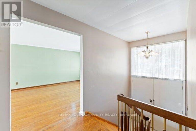 225 16TH AVENUE, Richmond Hill (Langstaff), Ontario, L4C7A6