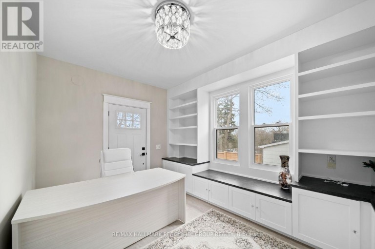 219 BAYFIELD STREET, Barrie (City Centre), Ontario, L4M3B4