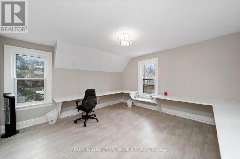219 BAYFIELD STREET, Barrie (City Centre), Ontario, L4M3B4