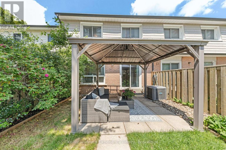 23 - 2 BERNICK DRIVE, Barrie (Grove East), Ontario, L4M5K4