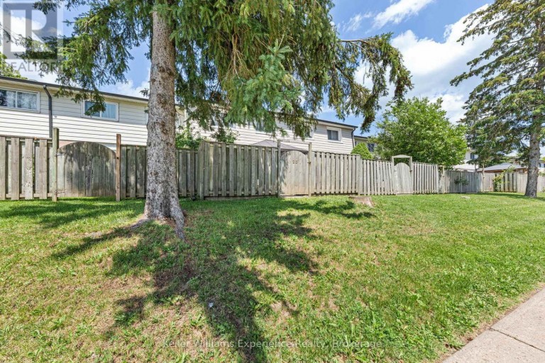 23 - 2 BERNICK DRIVE, Barrie (Grove East), Ontario, L4M5K4