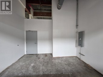 2B16 - 7215 GOREWAY DRIVE Mississauga (Malton) Ontario photo 2