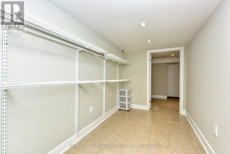 BASEMENT - 9 SOUTHVIEW AVENUE, Toronto (Dovercourt-Wallace Emerson-Junction), Ontario, M6H1T3