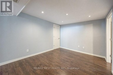 305 MOHAWK ROAD E Hamilton (Hill Park) Ontario photo 16