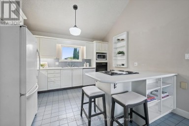 8060 WELLINGTON 18 ROAD Centre Wellington (Fergus) Ontario photo 12