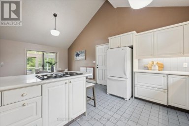 8060 WELLINGTON 18 ROAD Centre Wellington (Fergus) Ontario photo 15