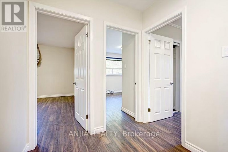 UPPER - 80 ALAMOSA DRIVE, Toronto (Bayview Village), Ontario, M2J2N9