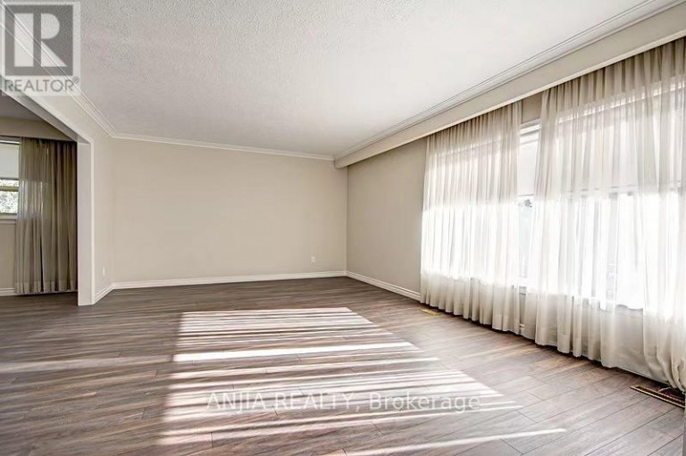 UPPER - 80 ALAMOSA DRIVE, Toronto (Bayview Village), Ontario, M2J2N9