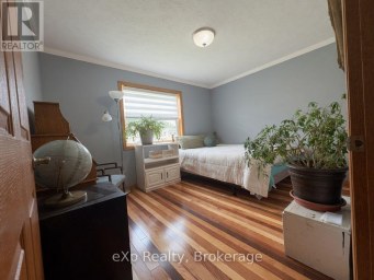 36 CHURCH STREET Kincardine Ontario photo 13
