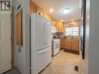 36 CHURCH STREET Kincardine Ontario photo 8