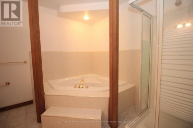 176 OLDHAM STREET London South (South T) Ontario photo 19