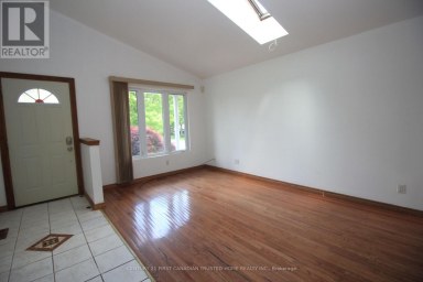 176 OLDHAM STREET London South (South T) Ontario photo 3