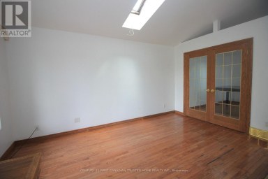 176 OLDHAM STREET London South (South T) Ontario photo 4