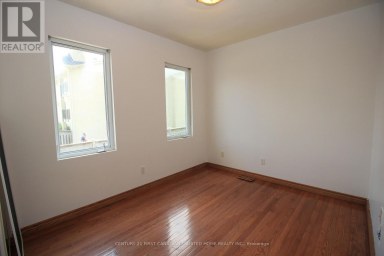 176 OLDHAM STREET London South (South T) Ontario photo 8