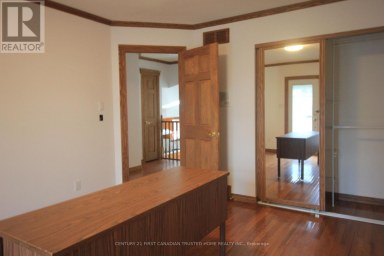 176 OLDHAM STREET London South (South T) Ontario photo 9