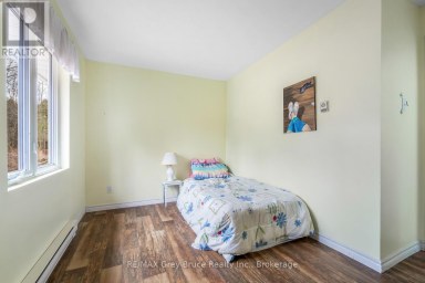 65 LAWRENCE ROAD South Bruce Peninsula Ontario photo 21