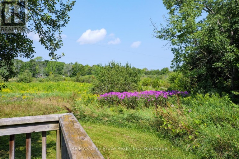 65 LAWRENCE ROAD, South Bruce Peninsula, Ontario, N0H2T0