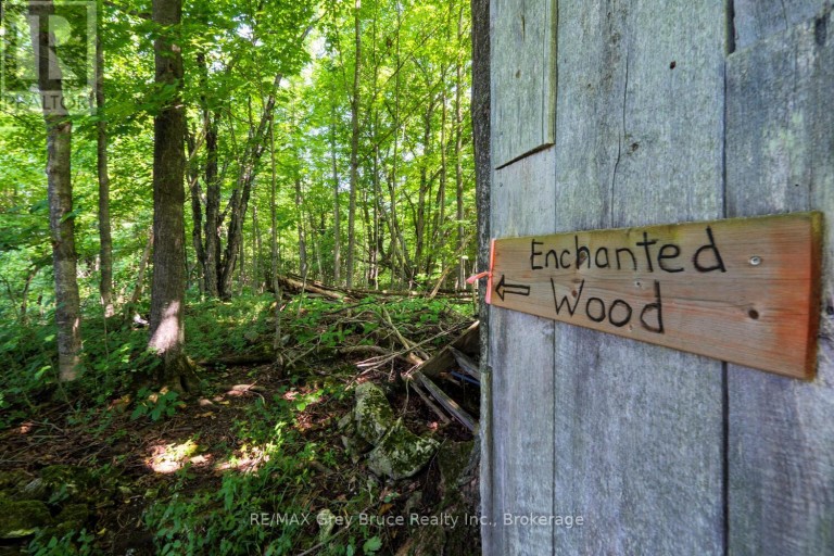 65 LAWRENCE ROAD, South Bruce Peninsula, Ontario, N0H2T0