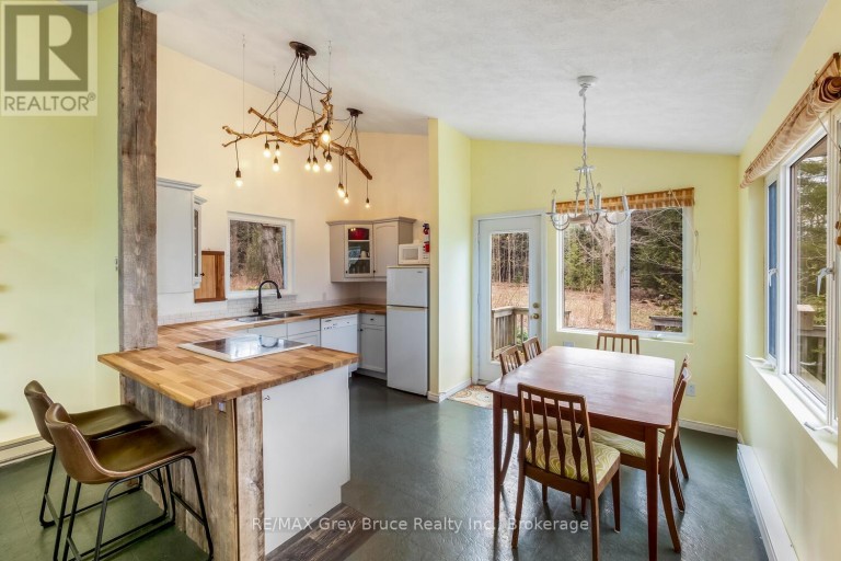 65 LAWRENCE ROAD, South Bruce Peninsula, Ontario, N0H2T0