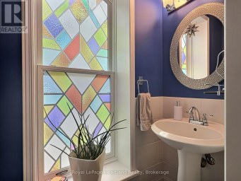 425 WILLIAM STREET South Huron (Exeter) Ontario photo 25