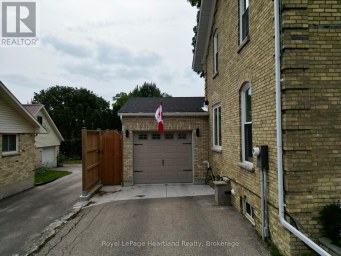 425 WILLIAM STREET South Huron (Exeter) Ontario photo 3