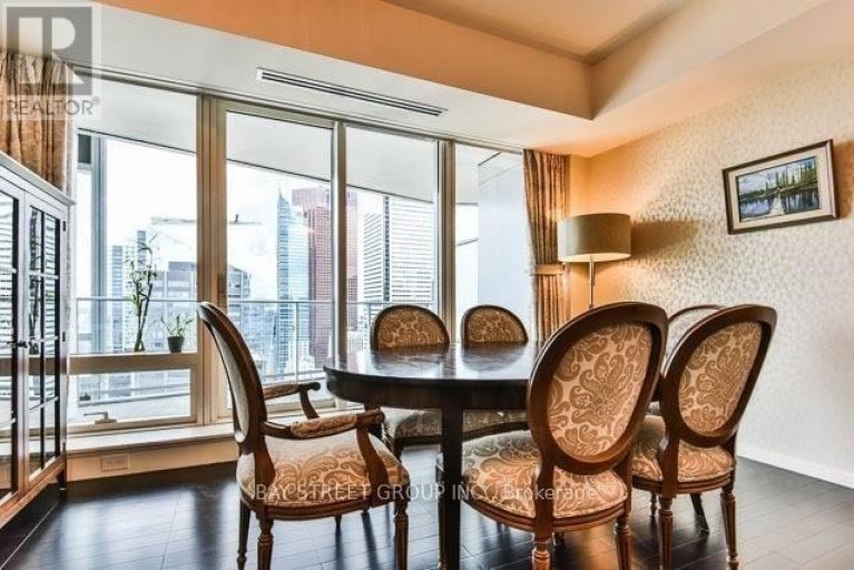 4207 - 180 UNIVERSITY AVENUE, Toronto (Bay Street Corridor), Ontario, M5H0A2