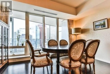 4207 - 180 UNIVERSITY AVENUE Toronto (Bay Street Corridor) Ontario photo 12