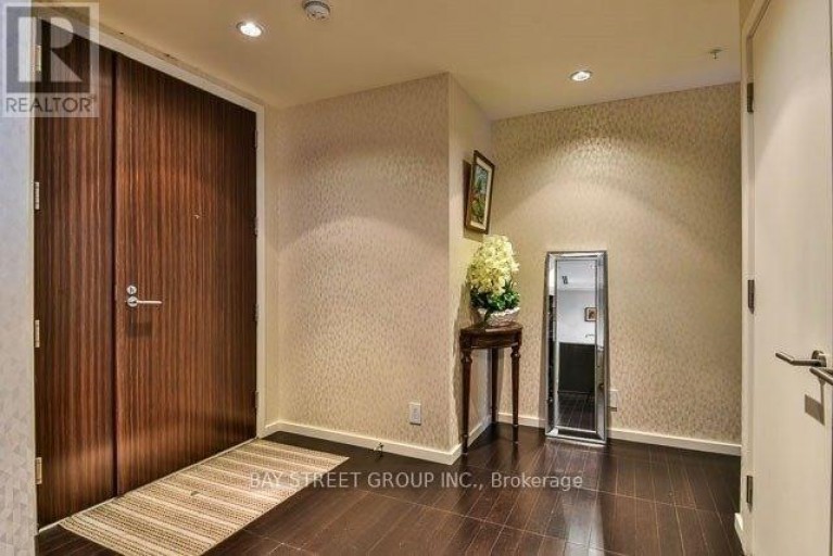 4207 - 180 UNIVERSITY AVENUE, Toronto (Bay Street Corridor), Ontario, M5H0A2