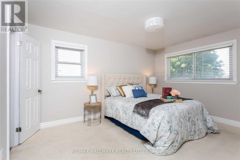 MAIN FLOOR - 52 TWEEDROCK CRESCENT, Toronto (Morningside), Ontario, M1E4L5