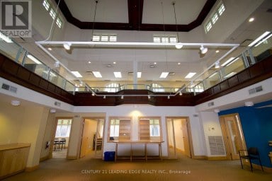 NORTH - OFFICE (2 STOREY) - 2550 DANFORTH AVENUE Toronto (East End-Danforth) Ontario photo 1