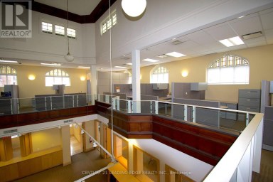 NORTH - OFFICE (2 STOREY) - 2550 DANFORTH AVENUE Toronto (East End-Danforth) Ontario photo 13
