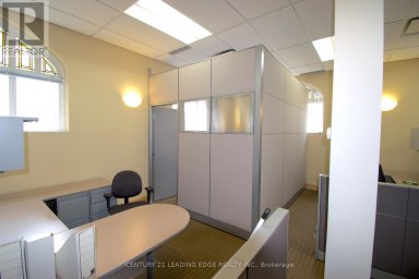 NORTH - OFFICE (2 STOREY) - 2550 DANFORTH AVENUE Toronto (East End-Danforth) Ontario photo 14