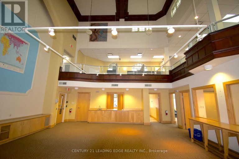 NORTH - OFFICE (2 STOREY) - 2550 DANFORTH AVENUE, Toronto (East End-Danforth), Ontario, M4C1L2