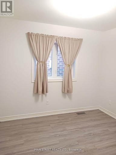 5 BRECKEN DRIVE, Georgina (Keswick South), Ontario, L4P4A3