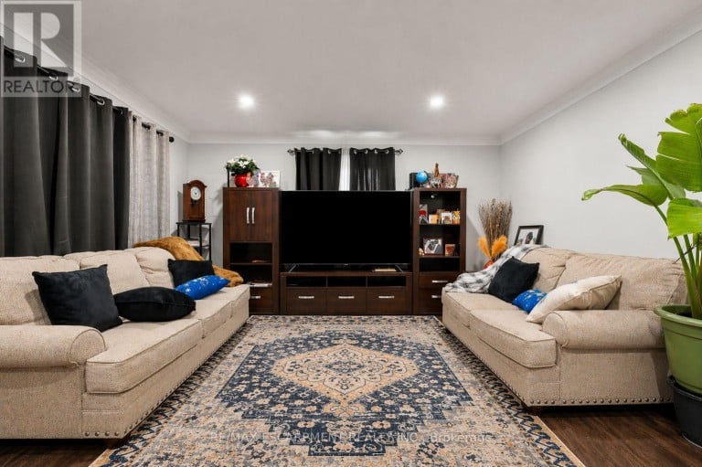 557 LAKE STREET, St. Catharines (Lakeport), Ontario, L2N4J1