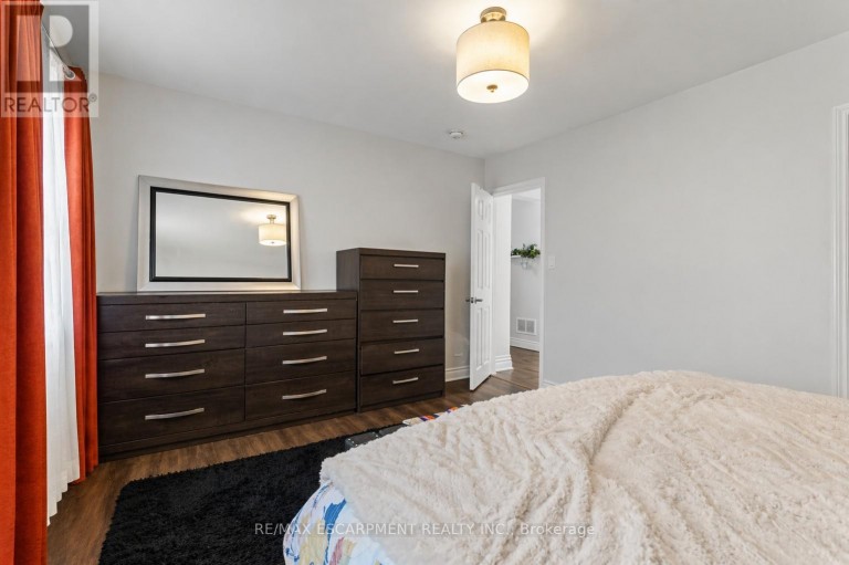 557 LAKE STREET, St. Catharines (Lakeport), Ontario, L2N4J1