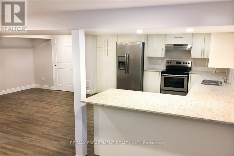 557 LAKE STREET, St. Catharines (Lakeport), Ontario, L2N4J1
