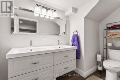 557 LAKE STREET St. Catharines (Lakeport) Ontario photo 23