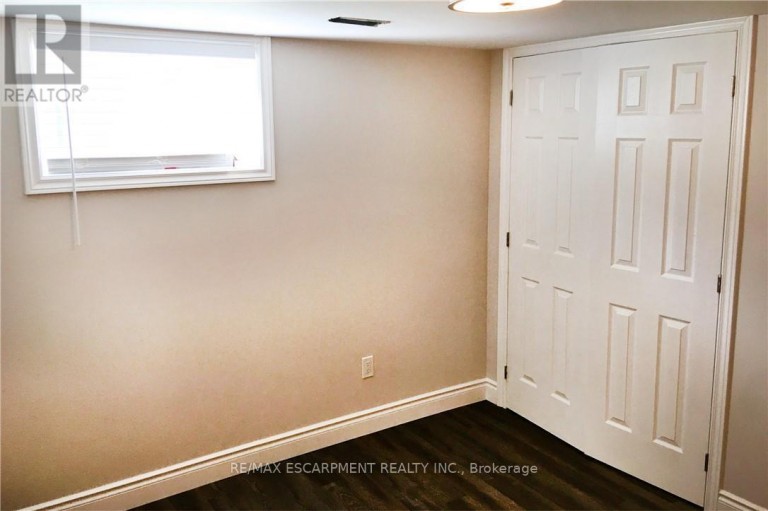 557 LAKE STREET, St. Catharines (Lakeport), Ontario, L2N4J1