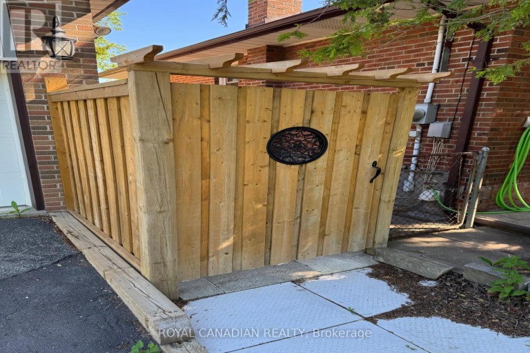 BSMT - 312 CORONATION DRIVE, Toronto (West Hill), Ontario, M1E2J8