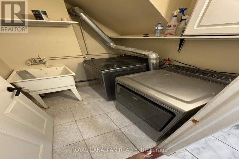 BSMT - 312 CORONATION DRIVE, Toronto (West Hill), Ontario, M1E2J8