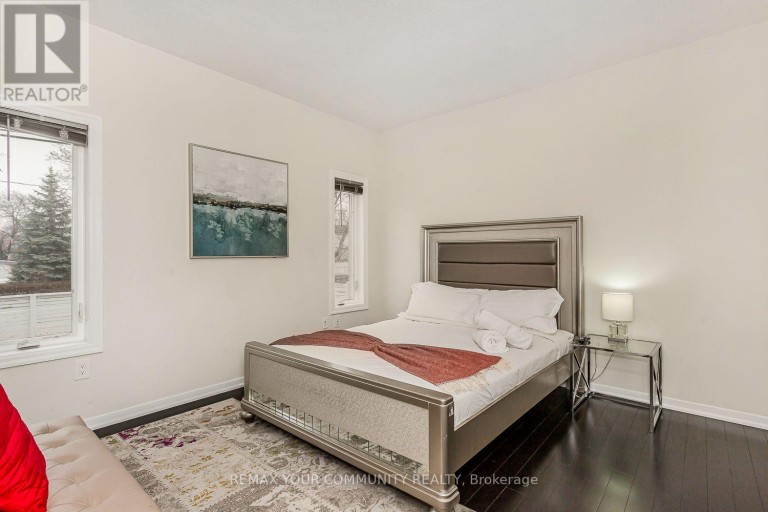 338 WOODALE AVENUE, Oakville (WO West), Ontario, L6K2N7