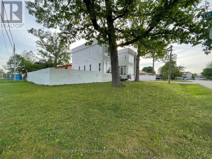 338 WOODALE AVENUE, Oakville (WO West), Ontario, L6K2N7