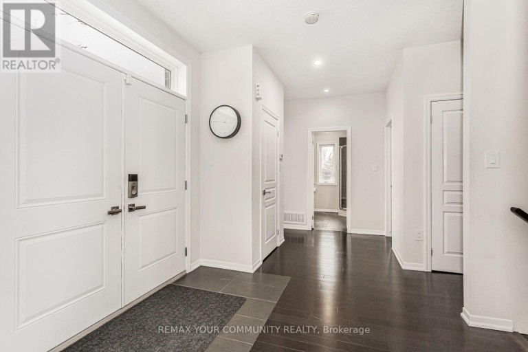 338 WOODALE AVENUE, Oakville (WO West), Ontario, L6K2N7