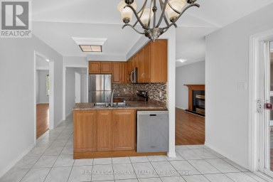 21 SPRINGGARDEN CRESCENT Hamilton (Stoney Creek Mountain) Ontario photo 13
