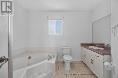 21 SPRINGGARDEN CRESCENT Hamilton (Stoney Creek Mountain) Ontario photo 21