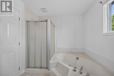 21 SPRINGGARDEN CRESCENT Hamilton (Stoney Creek Mountain) Ontario photo 22